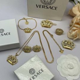 Picture of Versace Sets _SKUVersacesuits08cly4617207